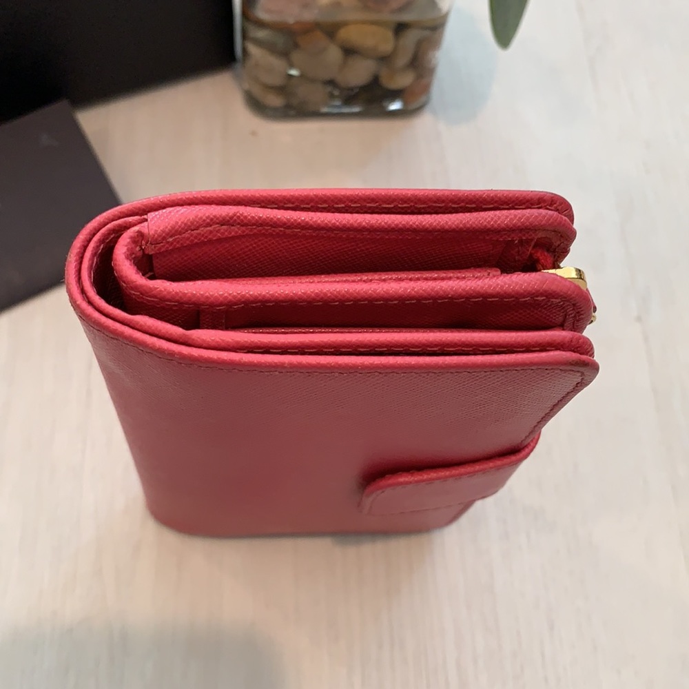 Prada Saffiano Leather wallet - Picture 9 of 17